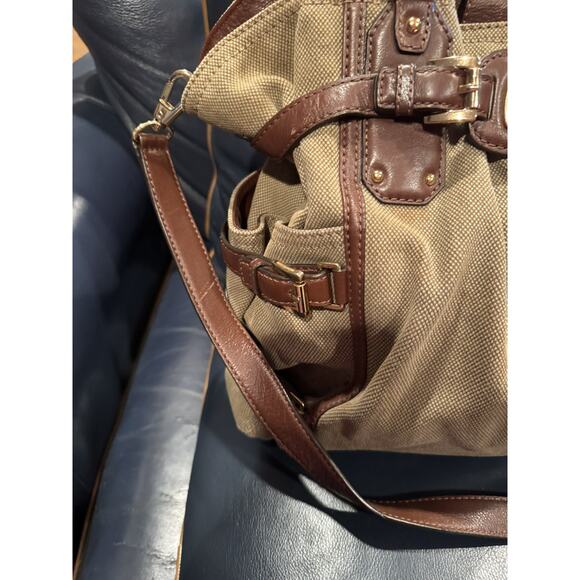 Michael Kors Canvas and Leather Gansevoort Tote - Large & Roomy - Picture 4 of 10